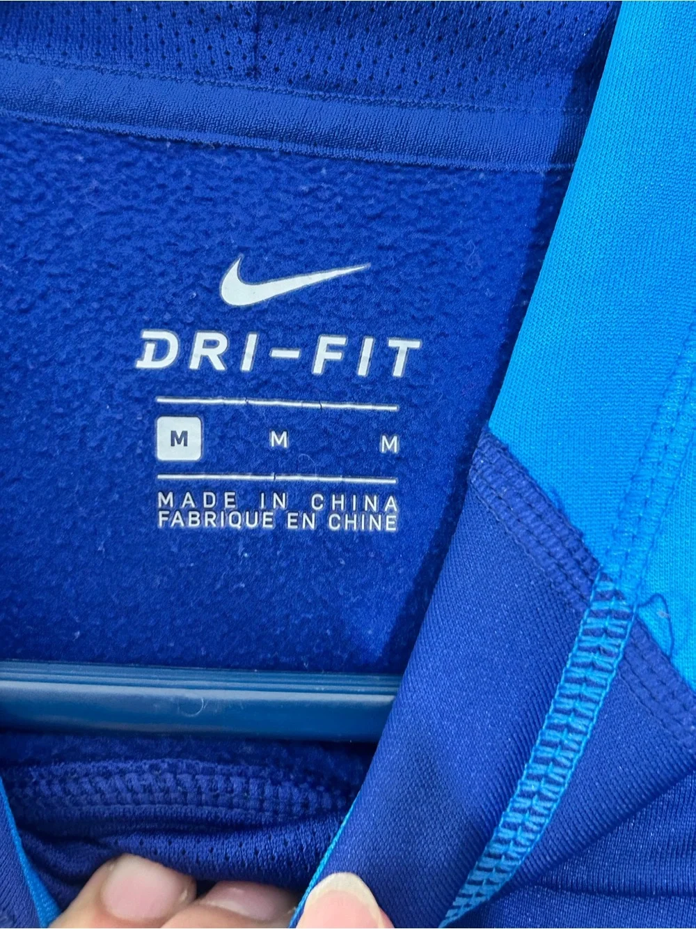 Nike Dri-FIT Two-Tone Blue Swoosh Athletic Hoodie Medium
